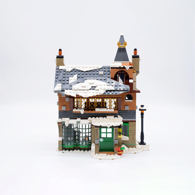 691pcs MOC Winter Village Old  - Art Craft Village ulasan dan harga
